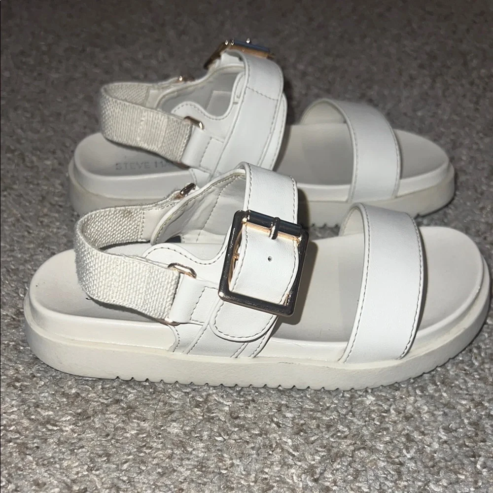 Steve Madden feature allows